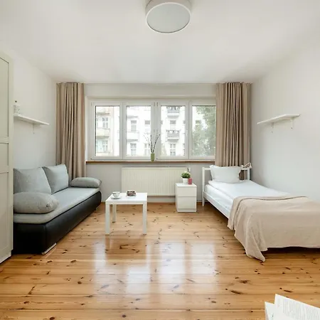 아파트 Family With Balcony In By Renters 브로츠와프